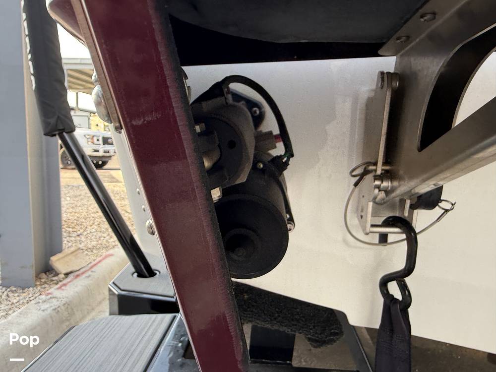 Slide: The Image of Axis A24 2018 - 15364376