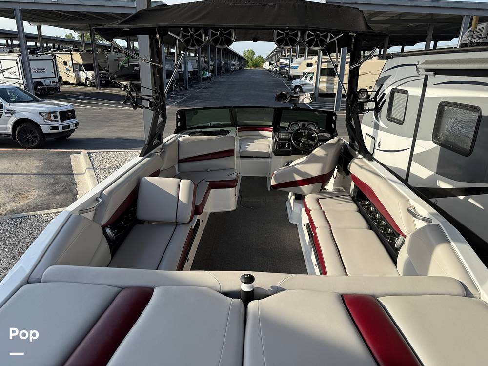 Slide: The Image of Axis A24 2018 - 15364386