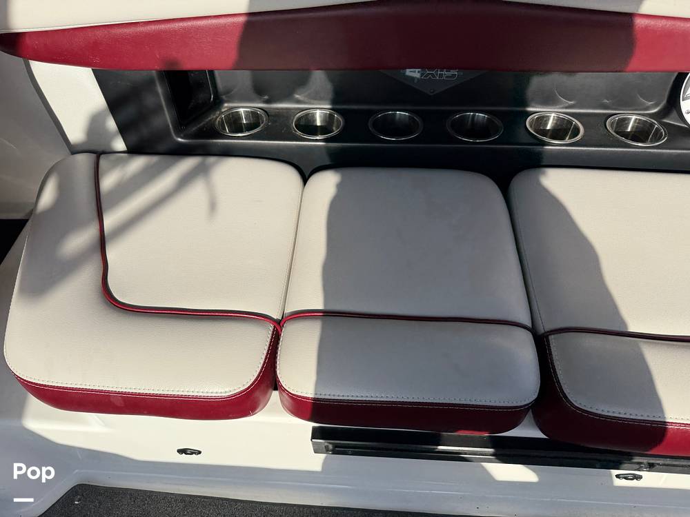 Slide: The Image of Axis A24 2018 - 15364395