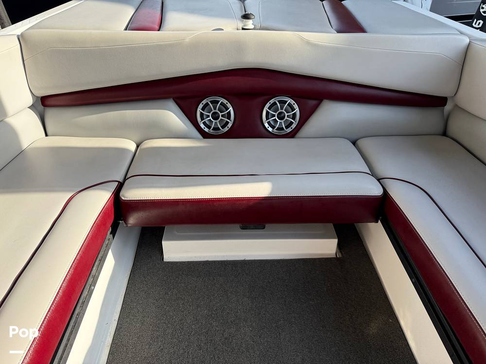 Slide: The Image of Axis A24 2018 - 15364397