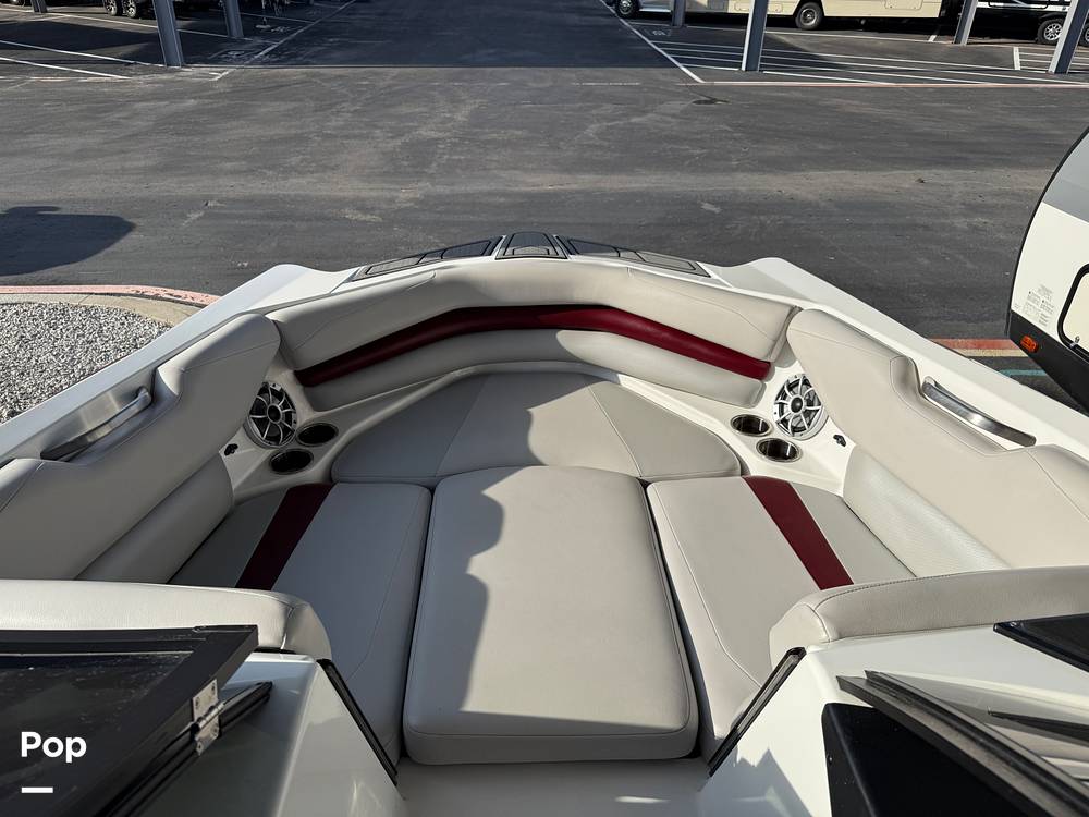 Slide: The Image of Axis A24 2018 - 15364409