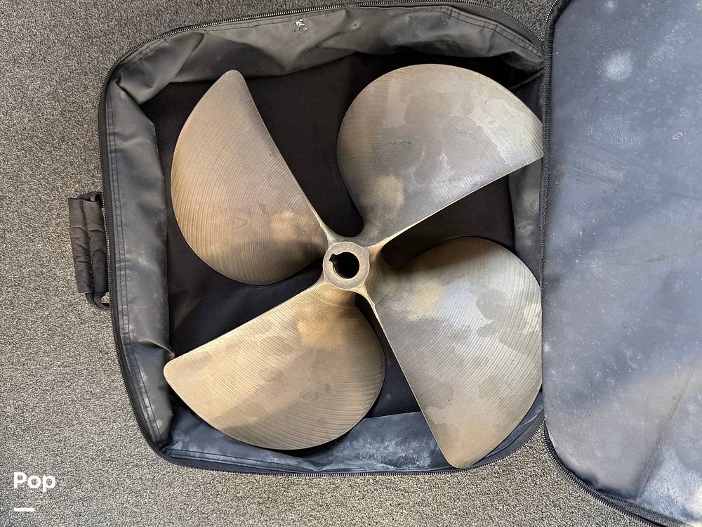 Slide: The Image of Axis A24 2018 - 15364418