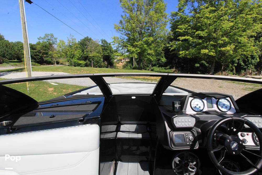 Slide: The Image of Windshield - Walk Through - 14335617