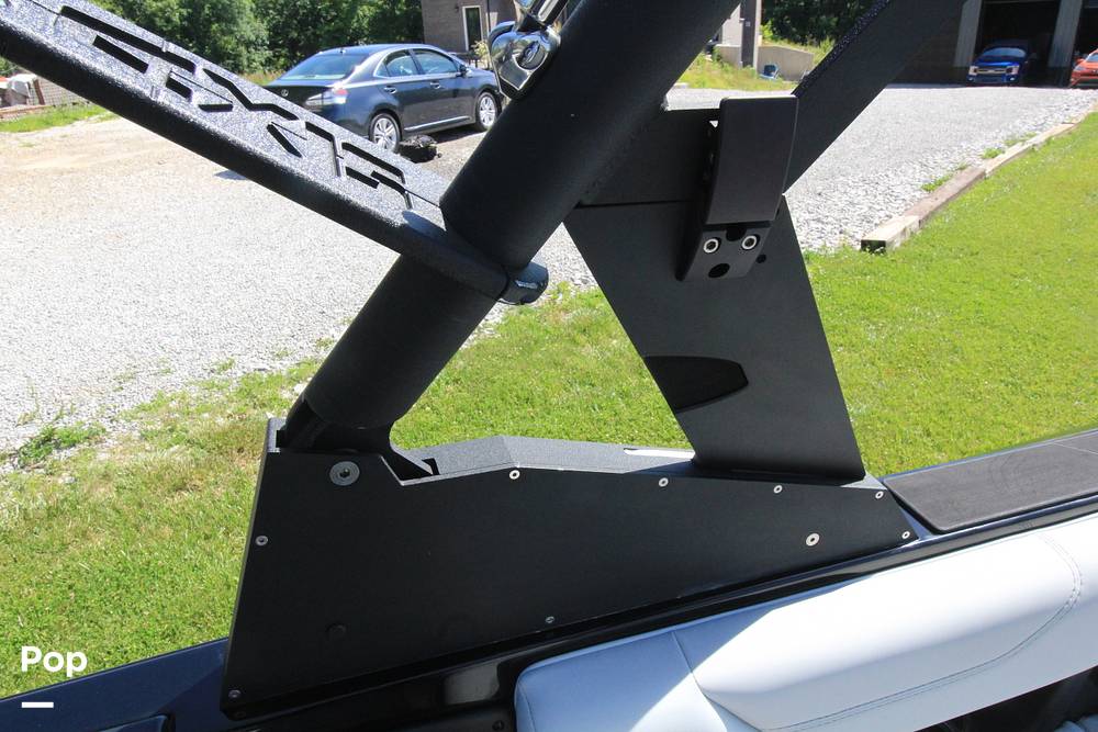 Slide: The Image of Wakeboard Rack - 14335637