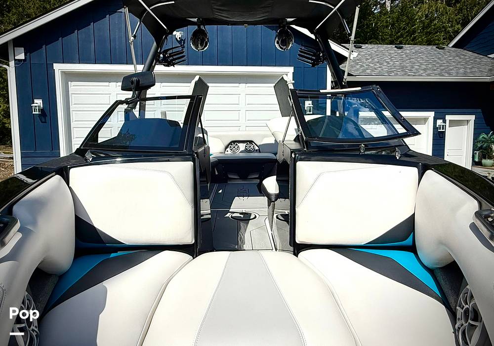 Slide: The Image of Axis T22 2017 - 15361381