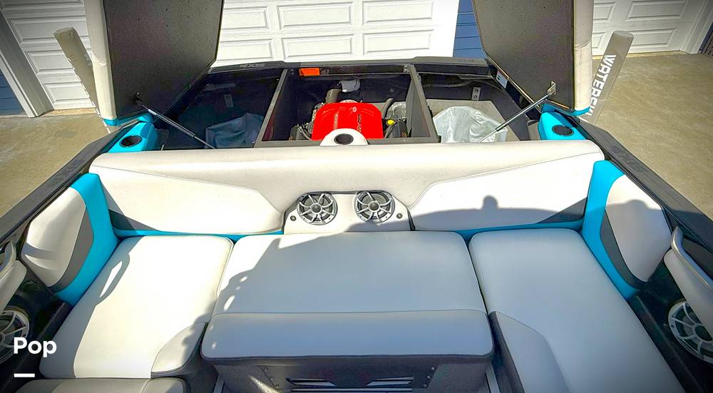 Slide: The Image of Axis T22 2017 - 15361398