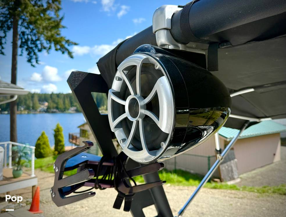 Slide: The Image of Axis T22 2017 - 15361399