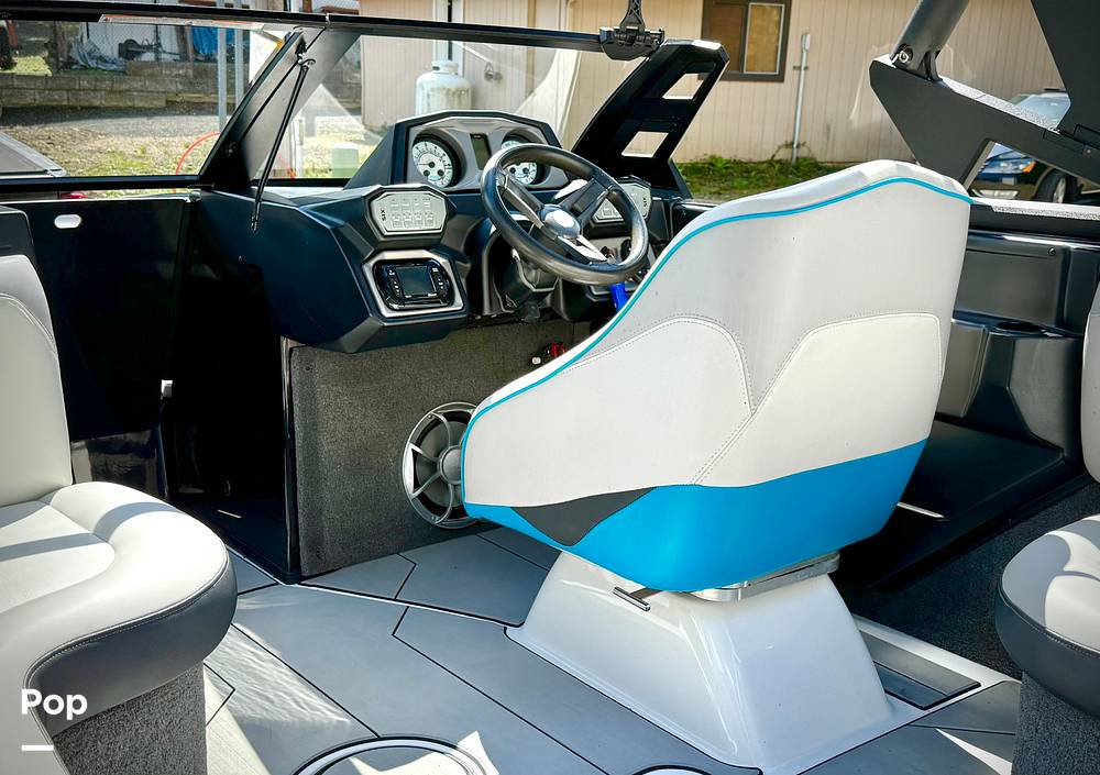 Slide: The Image of Axis T22 2017 - 15361408