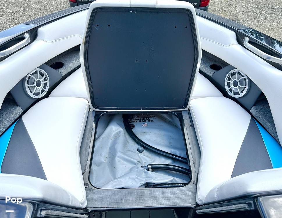 Slide: The Image of Axis T22 2017 - 15361410