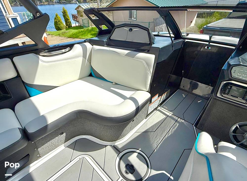 Slide: The Image of Axis T22 2017 - 15361419