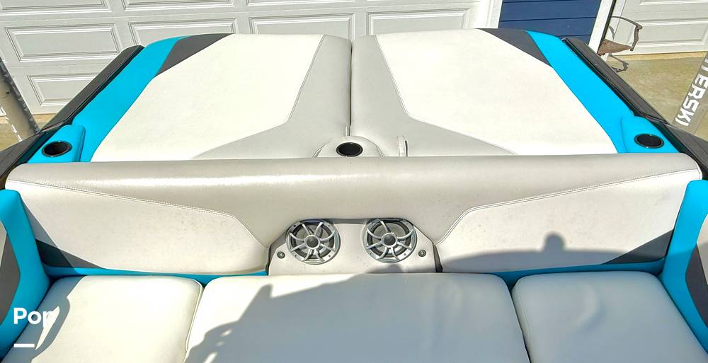 Slide: The Image of Axis T22 2017 - 15361426