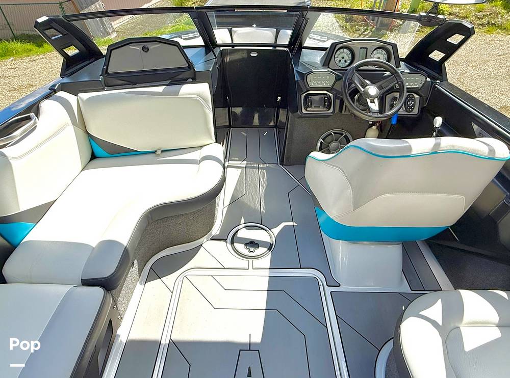 Slide: The Image of Axis T22 2017 - 15361430