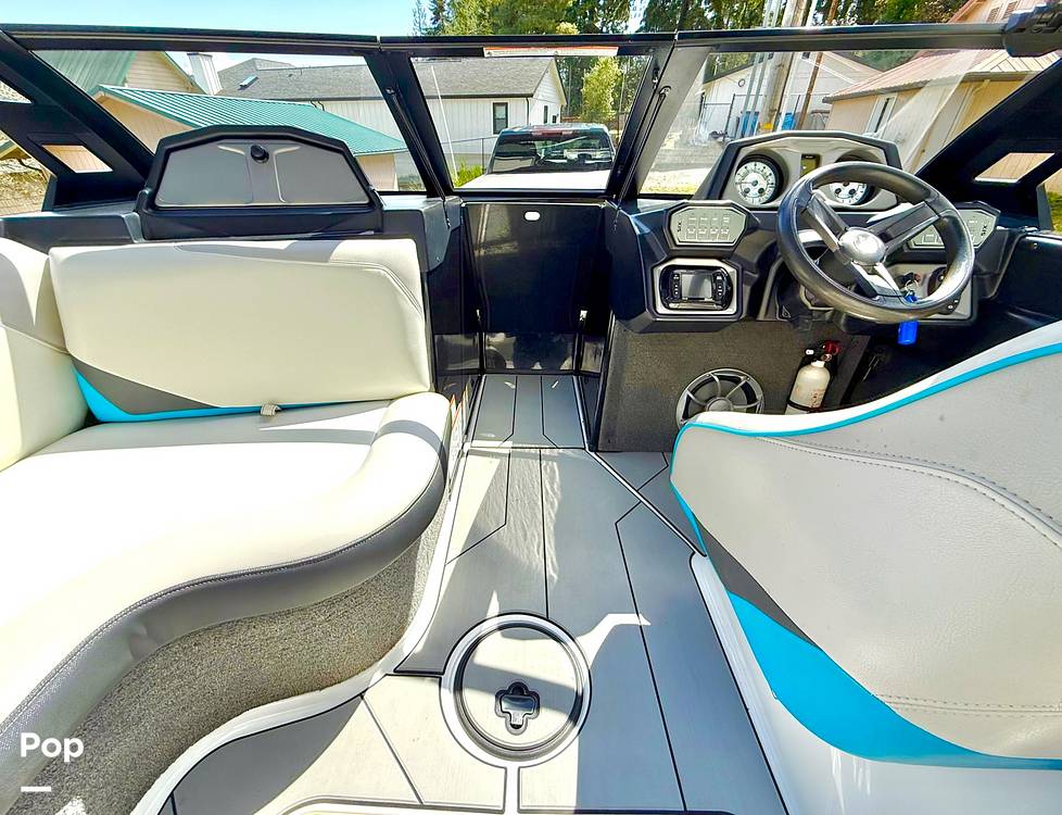 Slide: The Image of Axis T22 2017 - 15361431