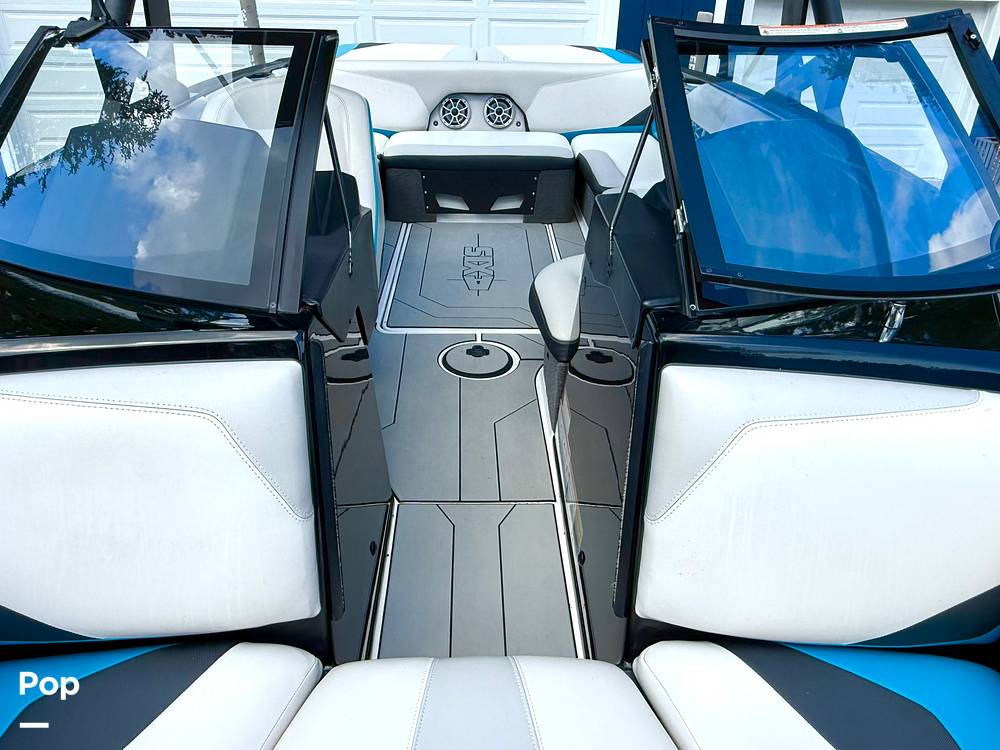 Slide: The Image of Axis T22 2017 - 15361444