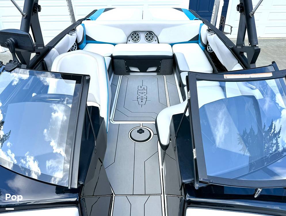 Slide: The Image of Axis T22 2017 - 15361448