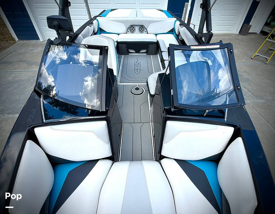 Slide: The Image of Axis T22 2017 - 15361449