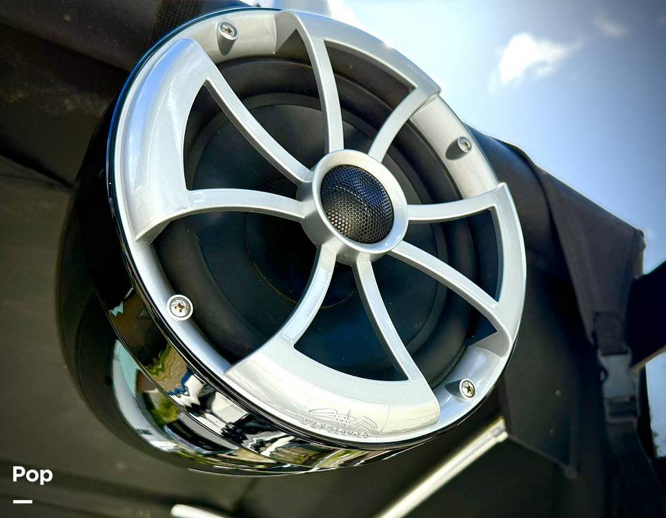 Slide: The Image of Axis T22 2017 - 15361457