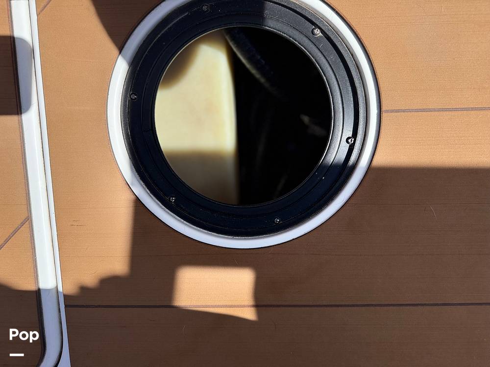 Slide: The Image of Axis T22 2021 - 15328943