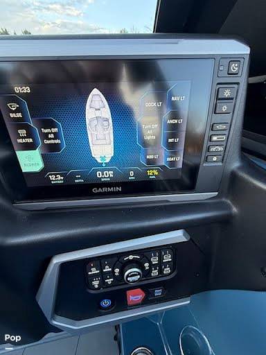 Slide: The Image of Axis T220 2024 - 15380507