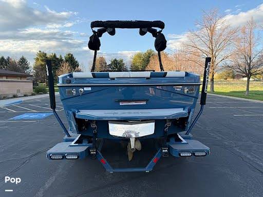 Slide: The Image of Axis T220 2024 - 15380511