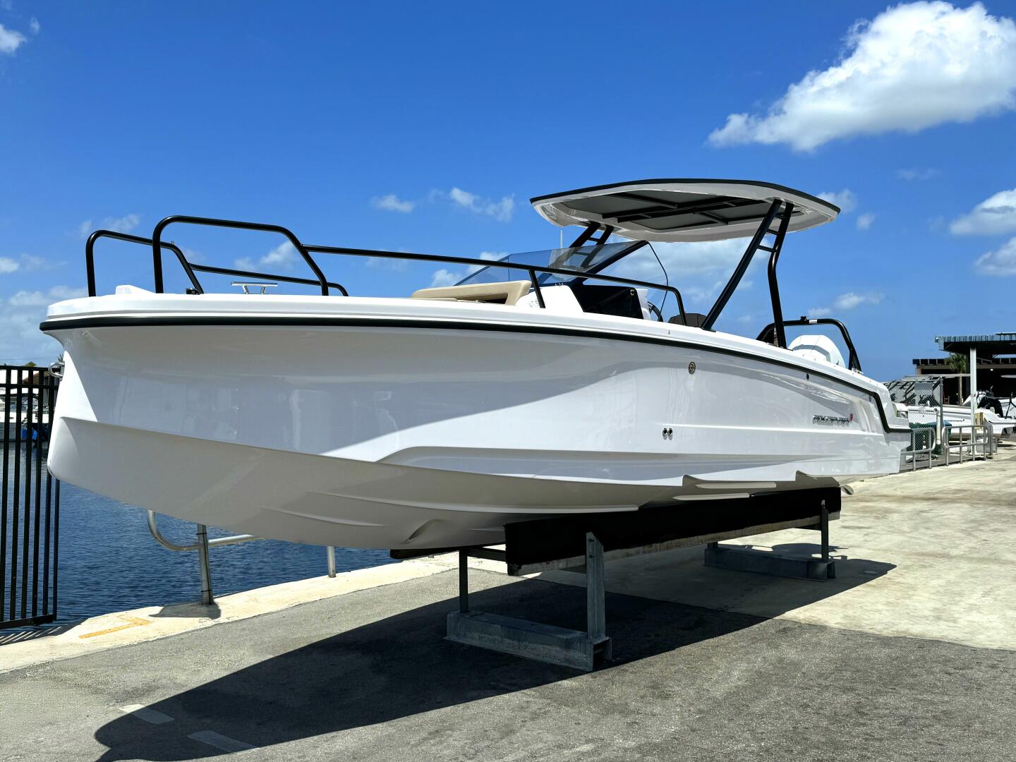 Slide: The Image of Axopar 25 Cross Top 2024 - 5333842