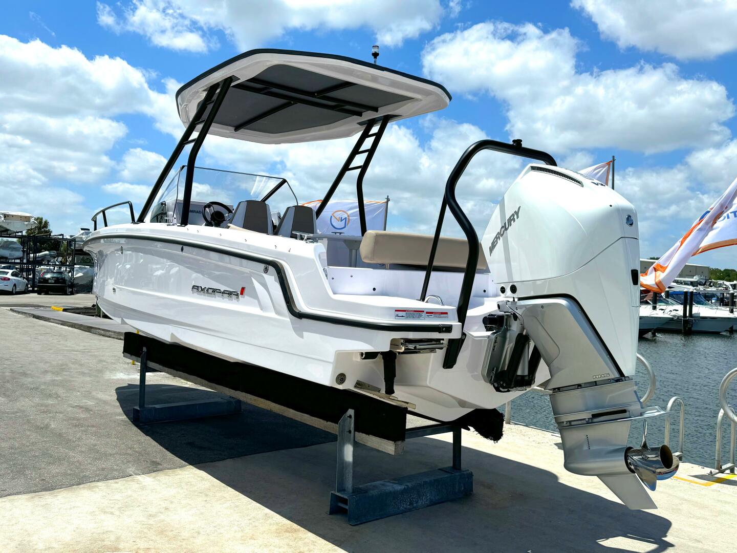 Slide: The Image of Axopar 25 Cross Top 2024 - 5333844
