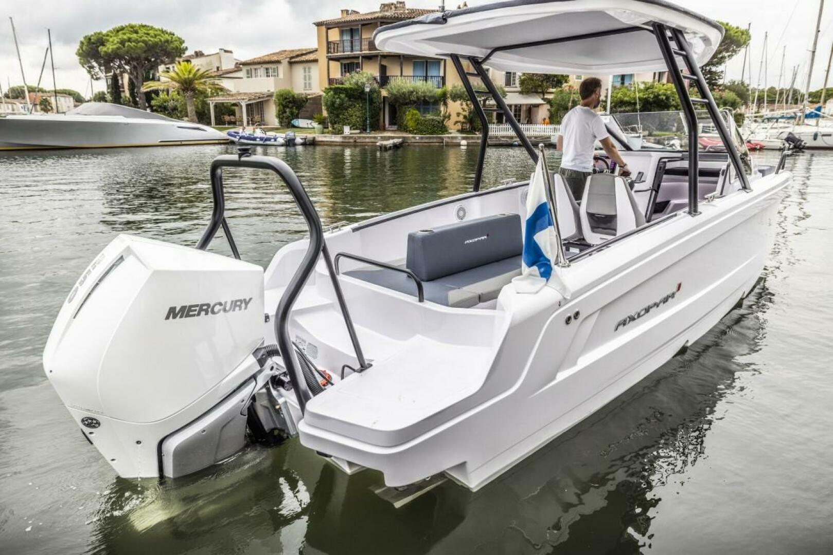 Slide: The Image of Axopar 25 Cross Top 2025 - 4779160