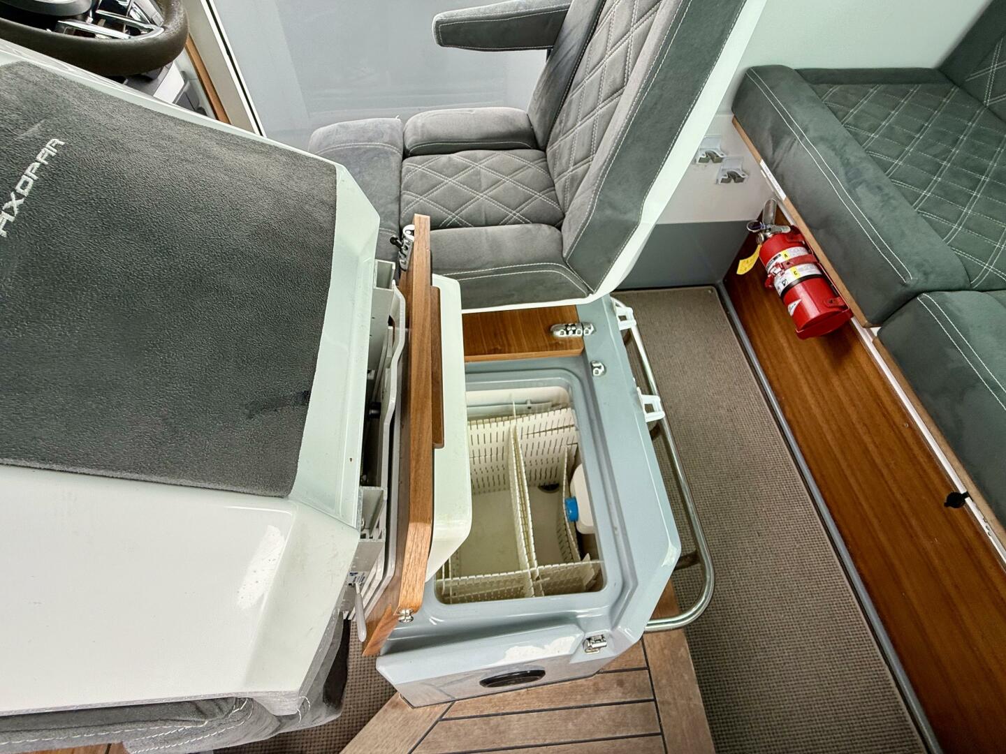 Slide: The Image of Axopar 28 2019 - 5311918