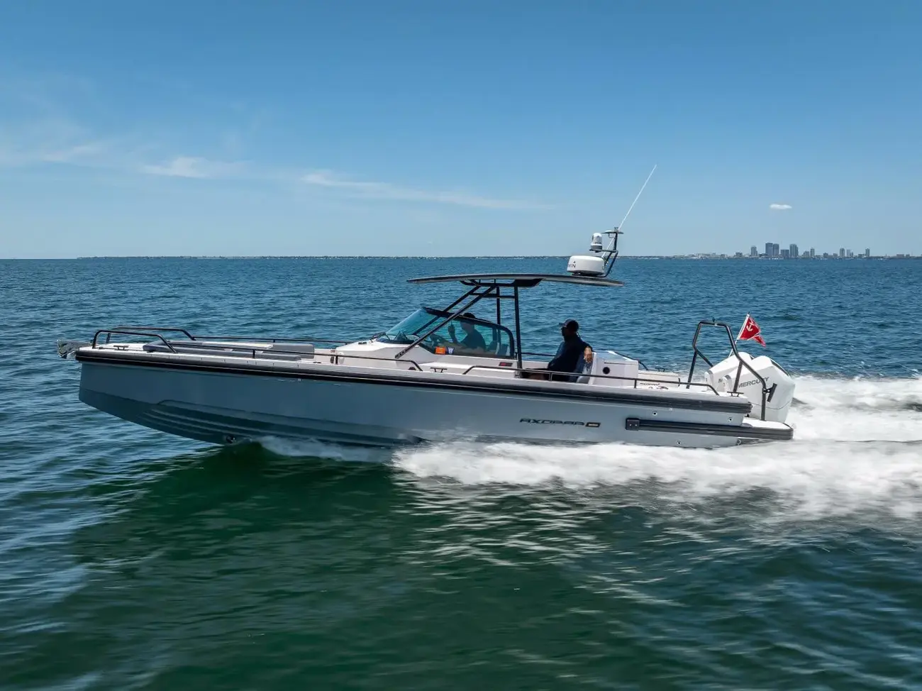 Slide: The Image of Axopar 28 Aft Cabin 2022 - 13