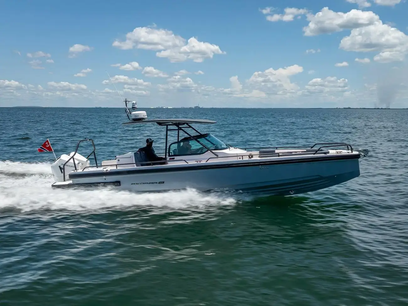 Slide: The Image of Axopar 28 Aft Cabin 2022 - 18