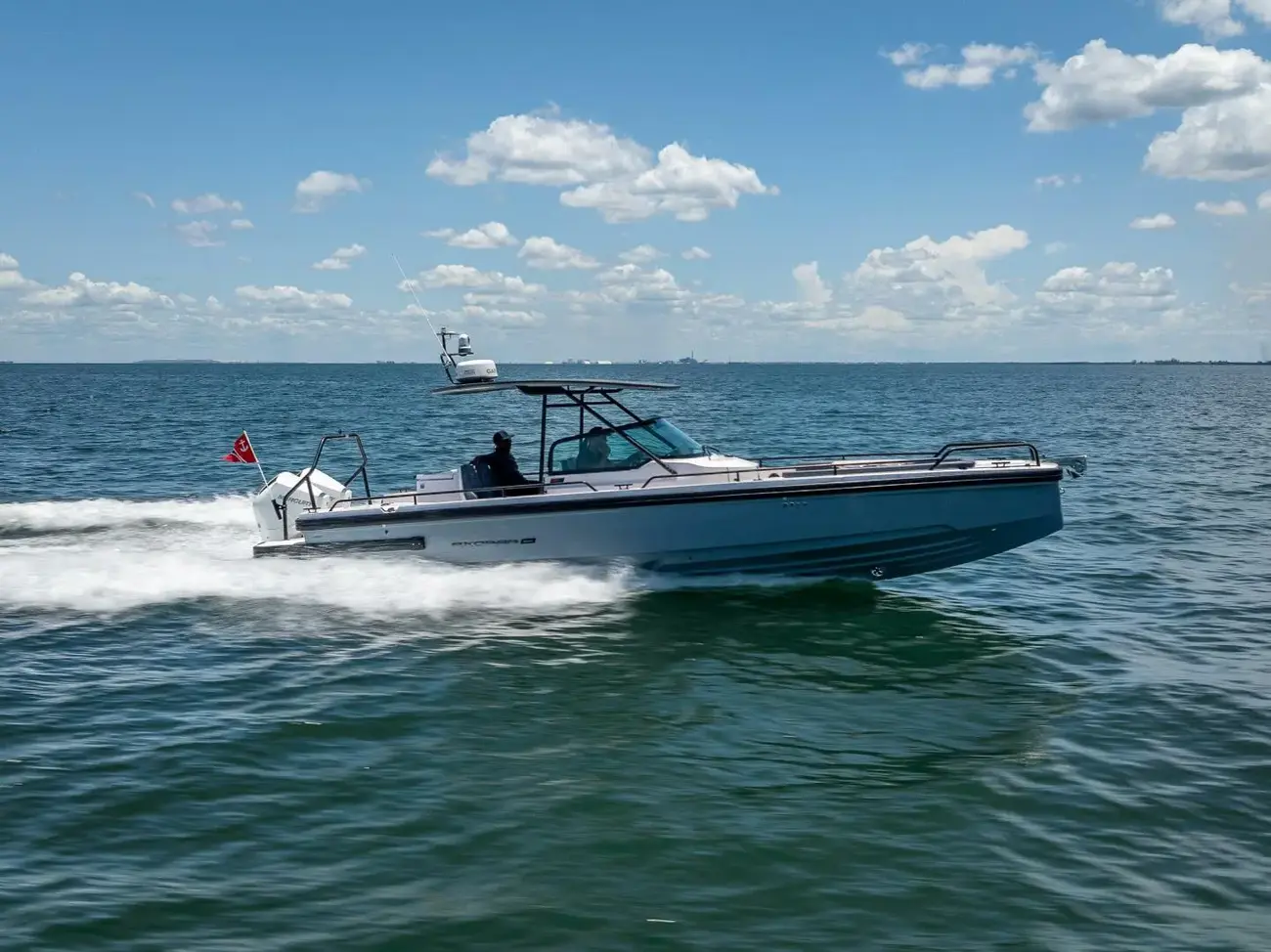 Slide: The Image of Axopar 28 Aft Cabin 2022 - 19