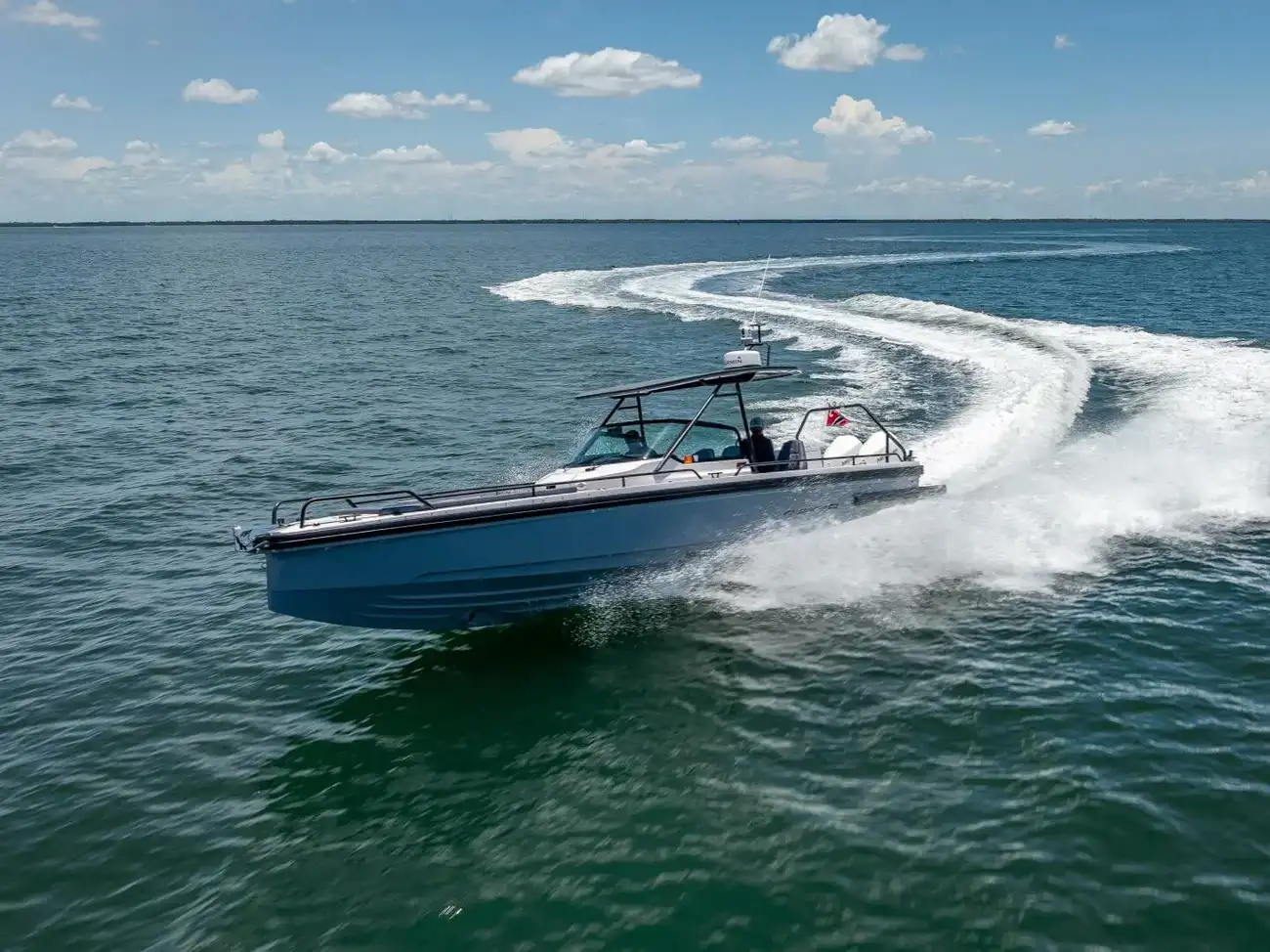 Slide: The Image of Axopar 28 Aft Cabin 2022 - 31