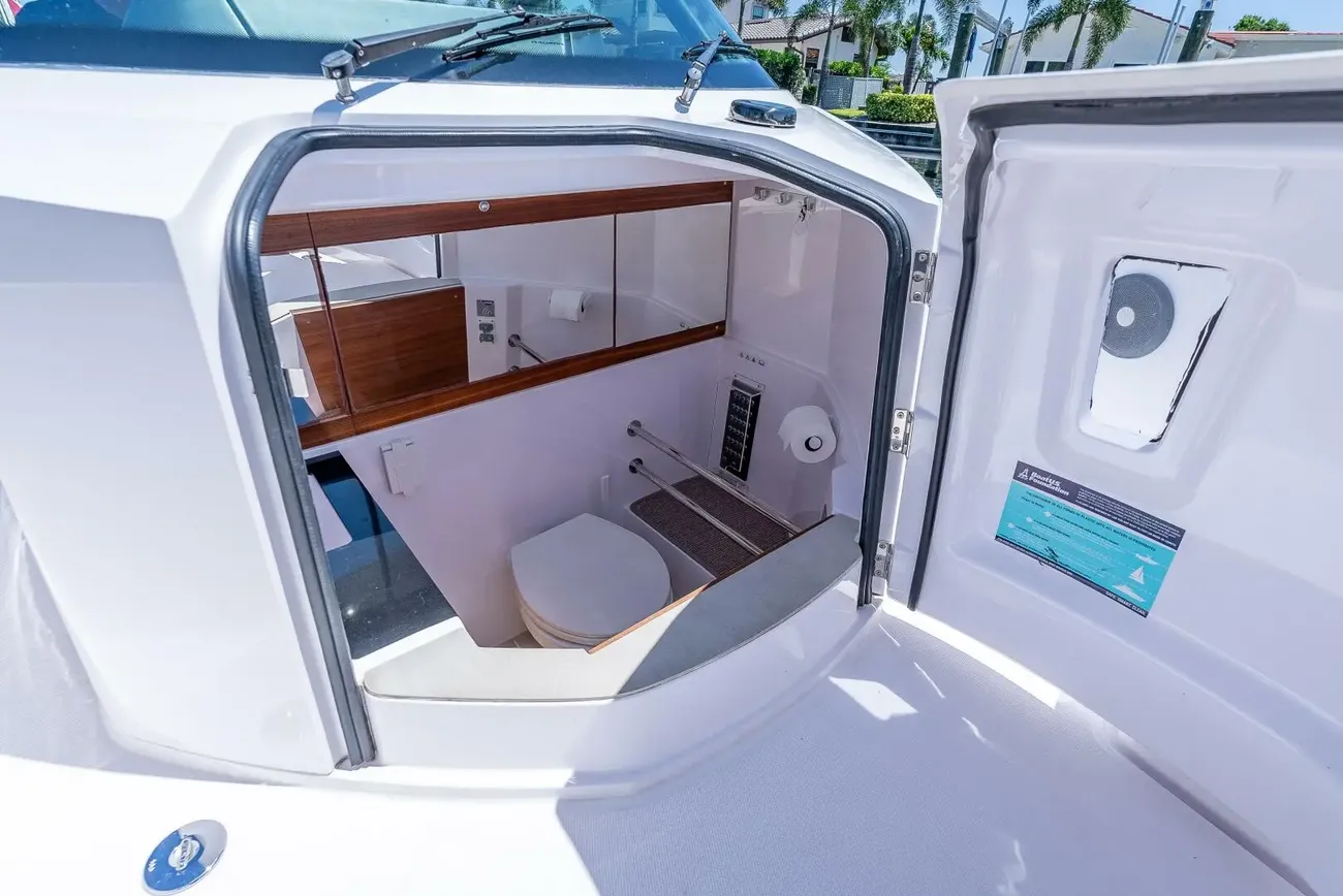 Slide: The Image of Axopar 28 Aft Cabin 2022 - 35