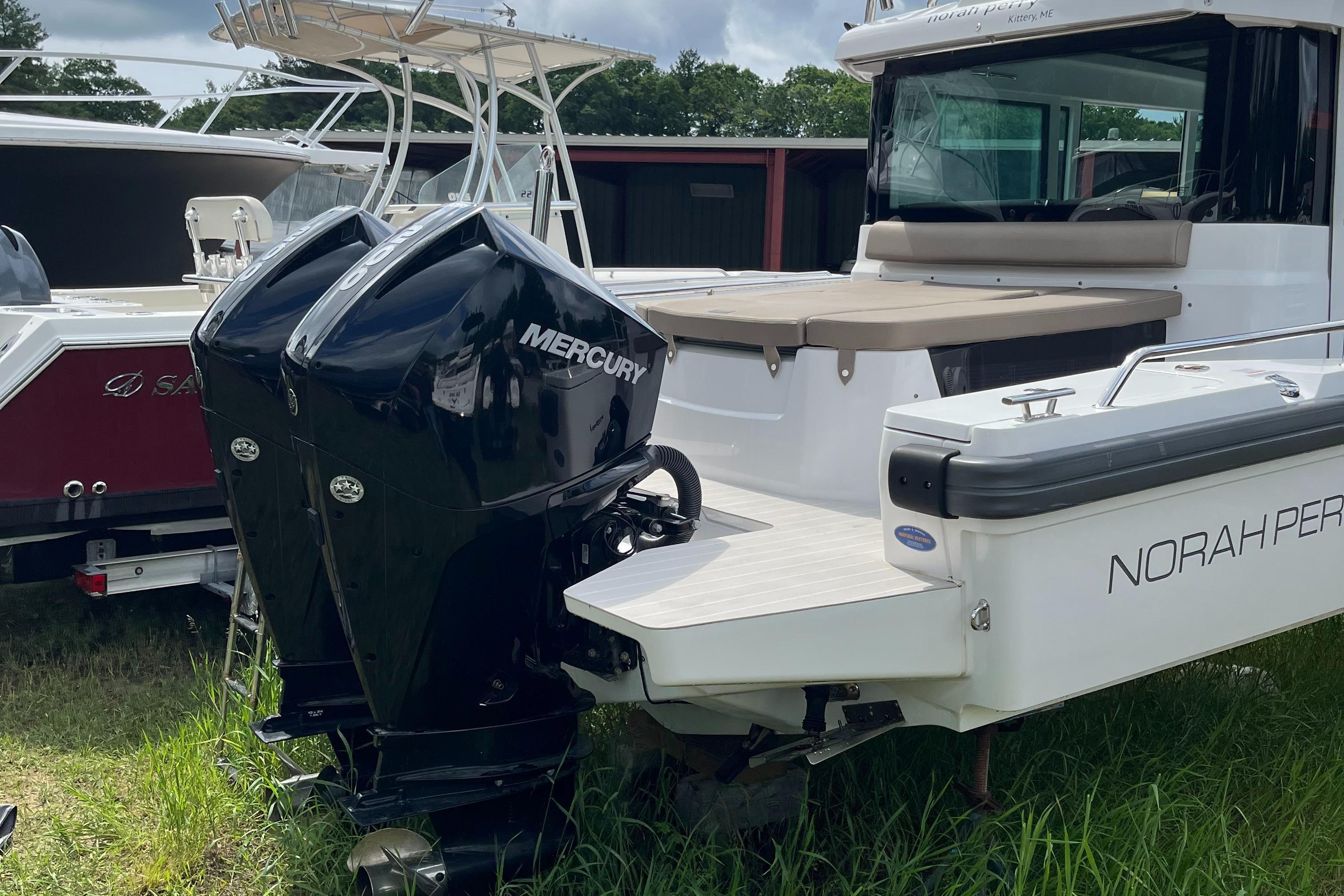 Slide: The Image of Axopar 28 CABIN 2018 - 9
