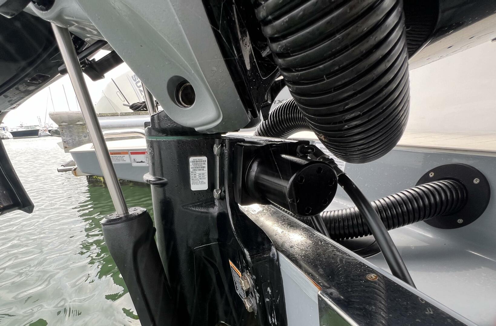 Slide: The Image of Axopar 28 CABIN 2019 - 4754957