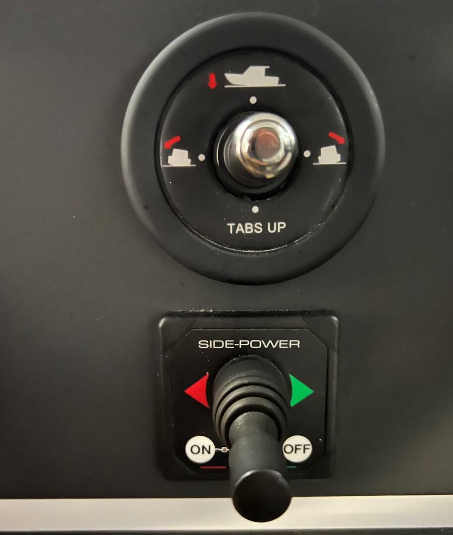 Slide: The Image of Axopar 28 CABIN 2019 - 4754976