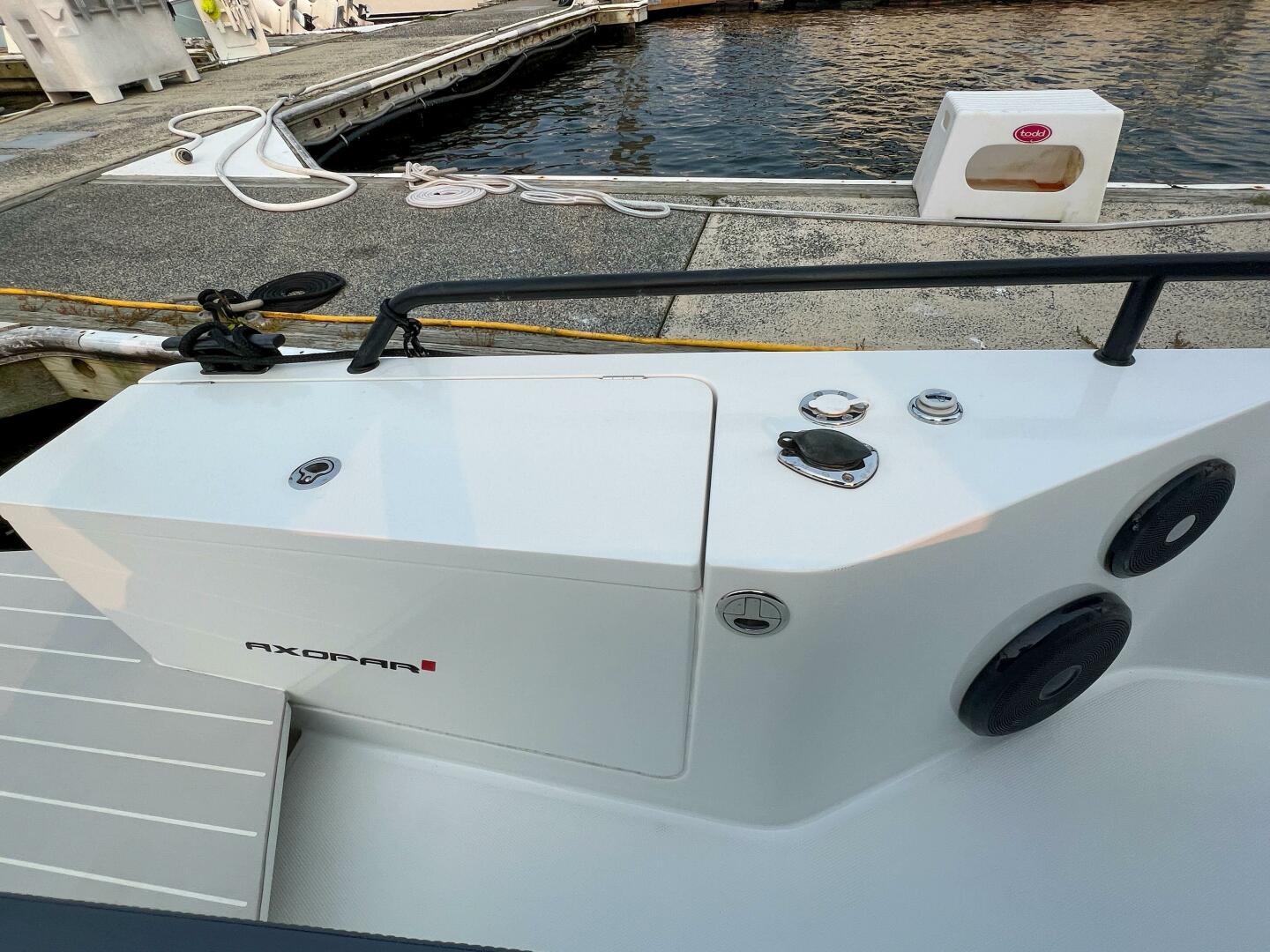 Slide: The Image of Axopar 28 CABIN 2020 - 4597661