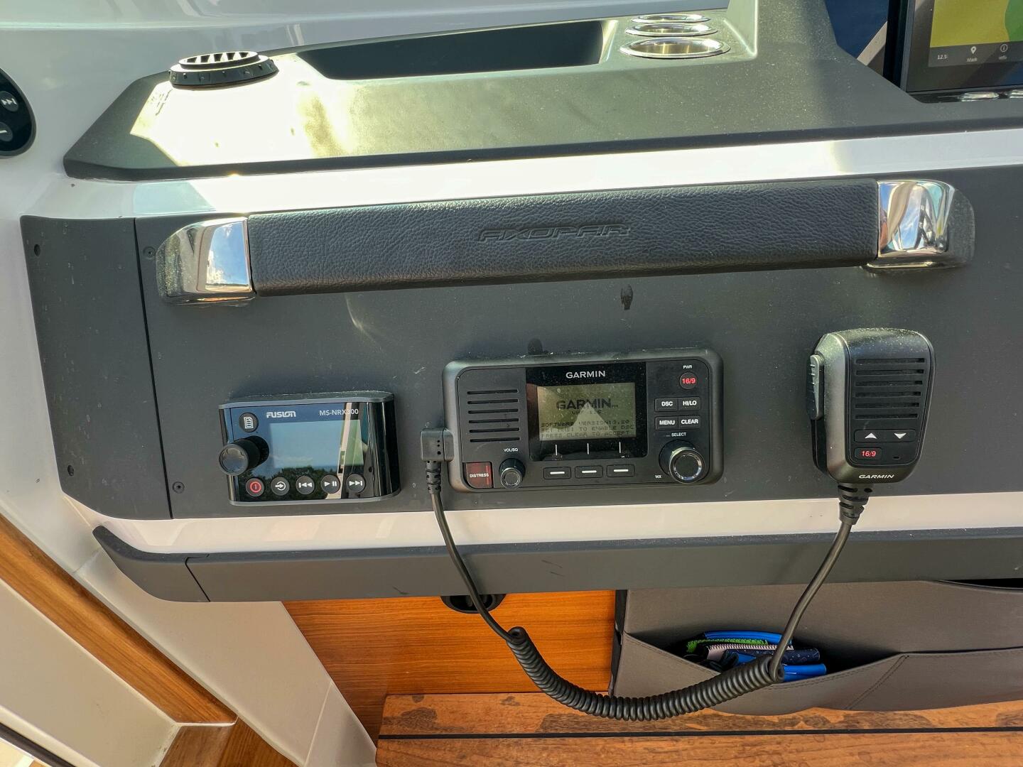 Slide: The Image of Axopar 28 CABIN 2020 - 4639687