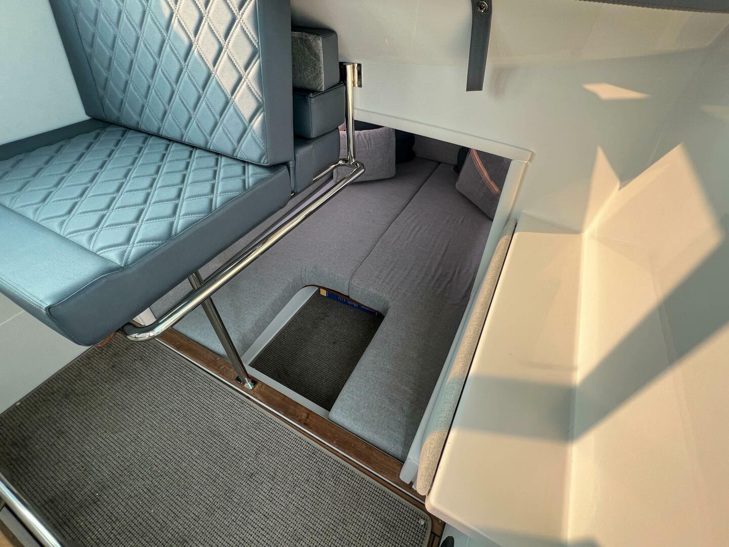 Slide: The Image of Axopar 28 CABIN 2020 - 4597633