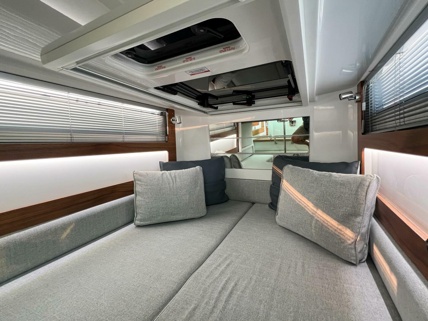 Slide: The Image of Axopar 28 CABIN 2020 - 4597632