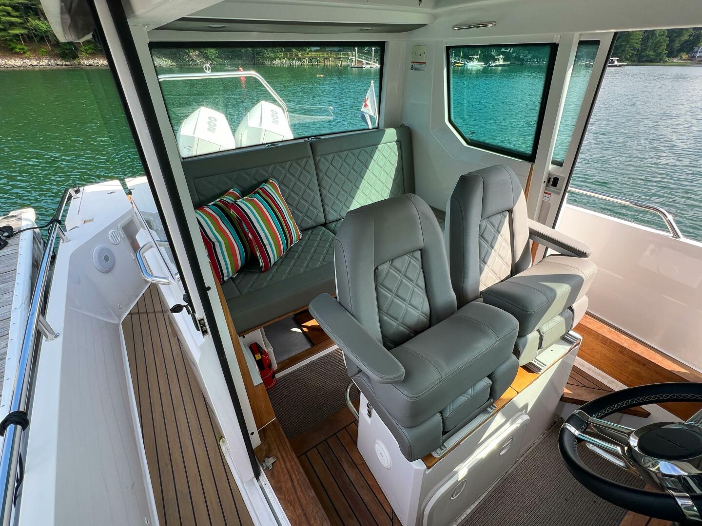 Slide: The Image of Axopar 28 CABIN 2020 - 4639680