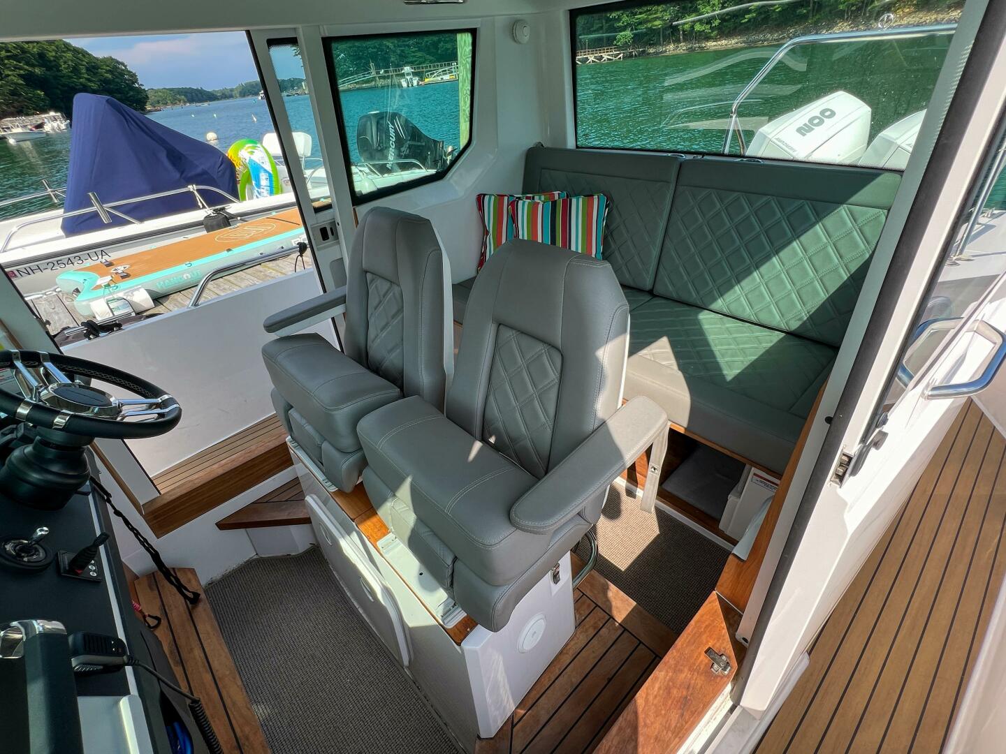 Slide: The Image of Axopar 28 CABIN 2020 - 4639681