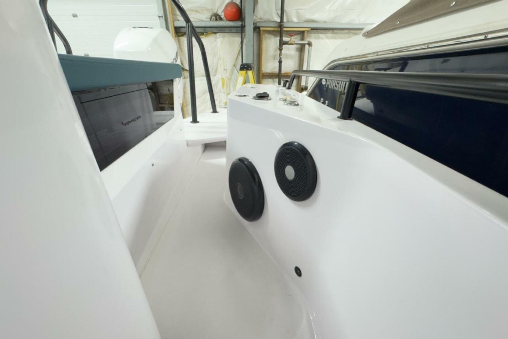 Slide: The Image of Axopar 28 CABIN 2022 - 5140819