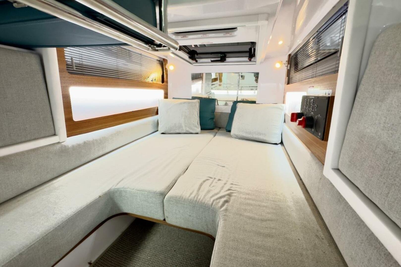 Slide: The Image of Axopar 28 CABIN 2022 - 5140820