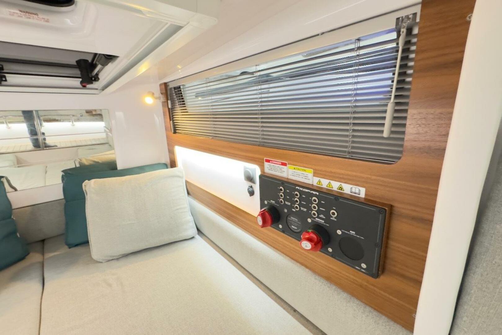 Slide: The Image of Axopar 28 CABIN 2022 - 5140822