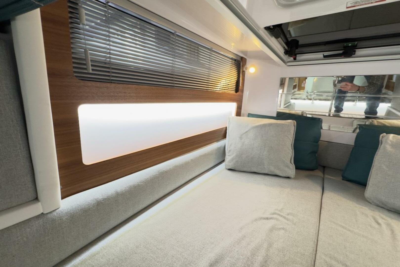 Slide: The Image of Axopar 28 CABIN 2022 - 5140823