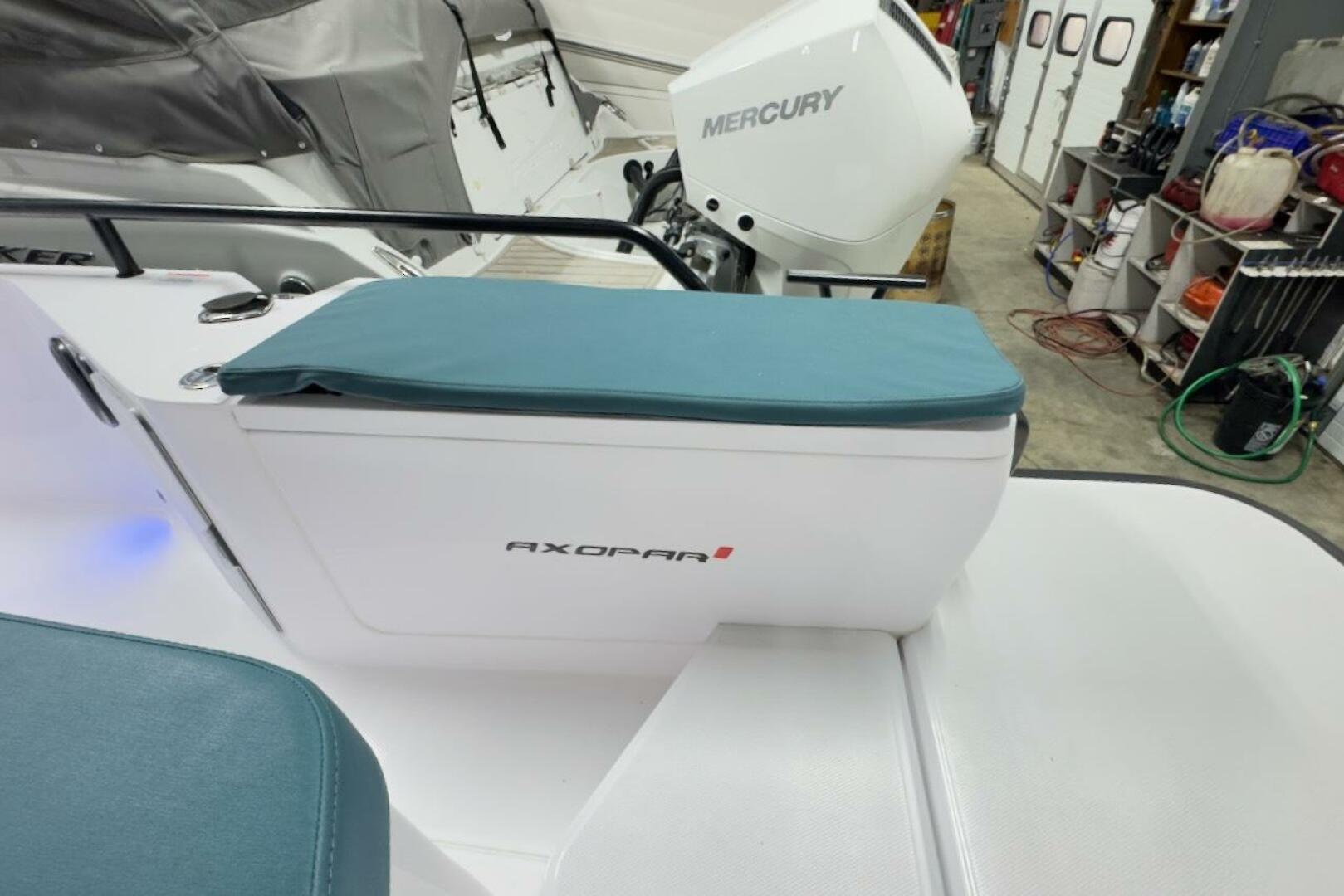 Slide: The Image of Axopar 28 CABIN 2022 - 5140841