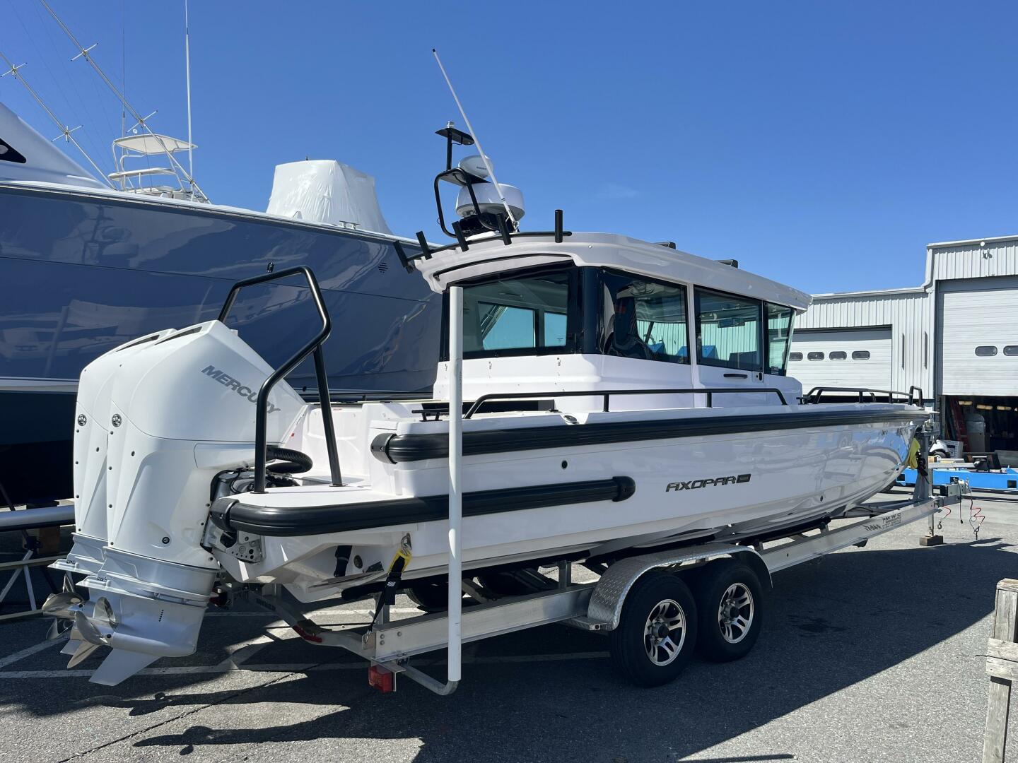 Slide: The Image of Axopar 28 CABIN 2022 - 5288652