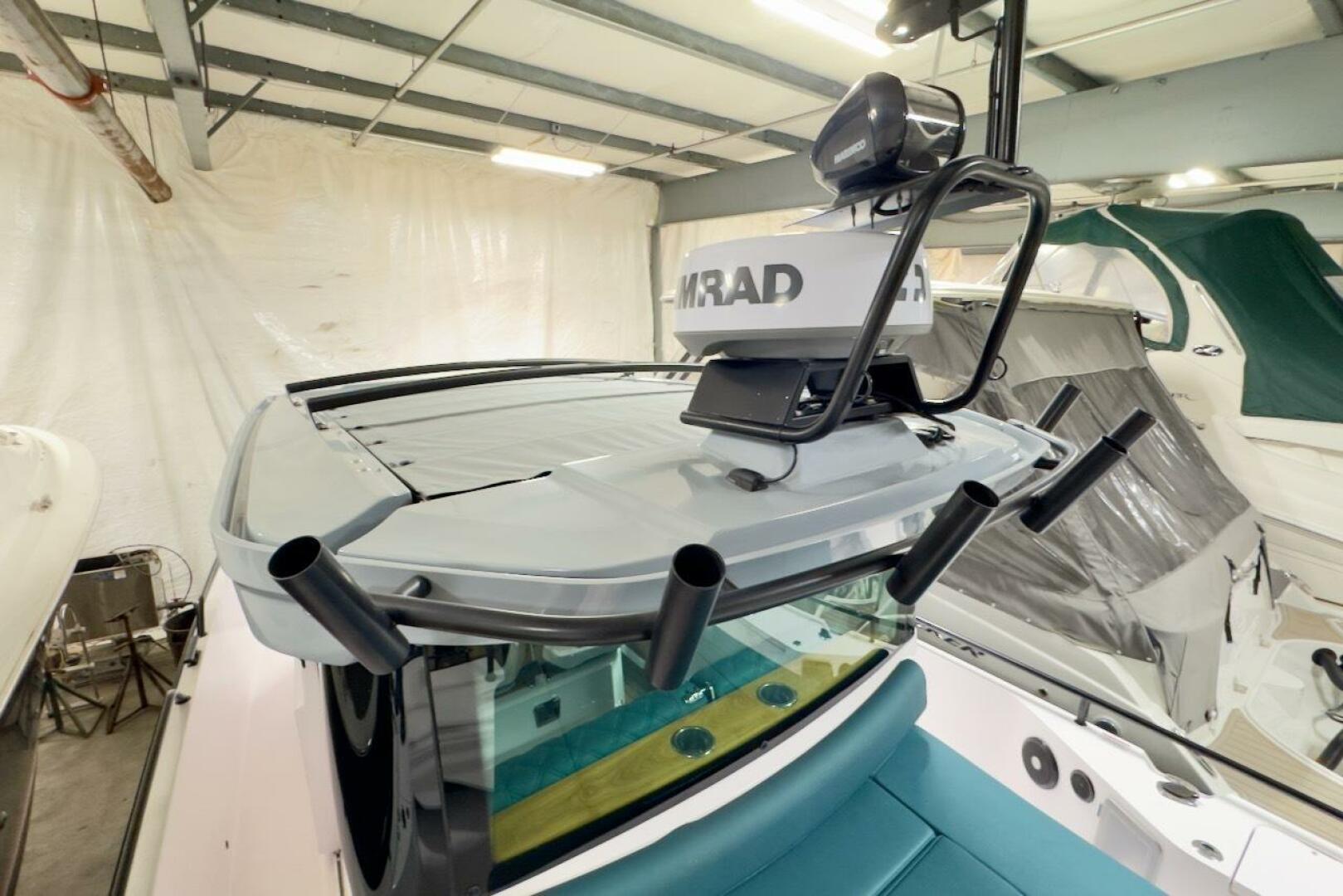 Slide: The Image of Axopar 28 CABIN 2022 - 5140800