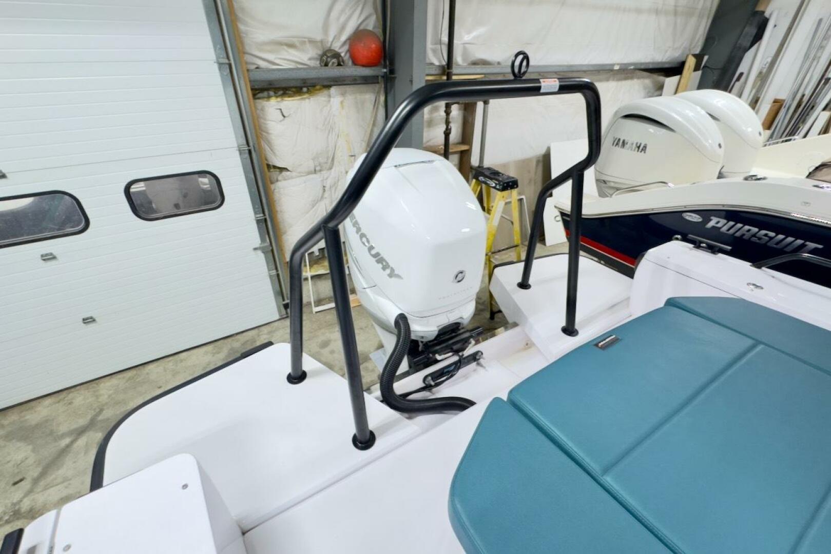 Slide: The Image of Axopar 28 CABIN 2022 - 5140803